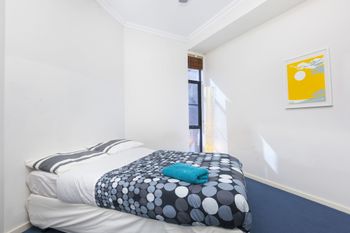 Stylish Inner City Apartment - Accommodation Burleigh 6