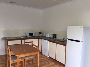 Nutgrove Beach Studio Apartment - Accommodation Burleigh 4