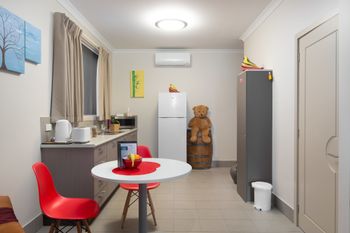 The Executive B & B - Accommodation Burleigh 3
