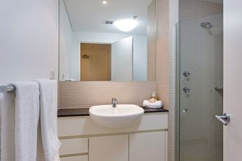 The Apartment Service AX705 - Accommodation Burleigh 5