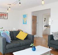 Newly Renovated Unit Waters Edge - Accommodation Burleigh