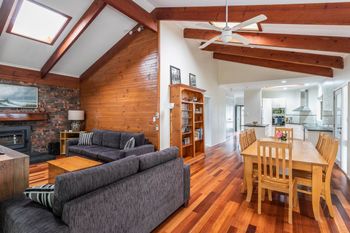 Kings Point NSW Accommodation Burleigh