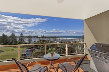 Peninsula 22 - Accommodation Burleigh 3