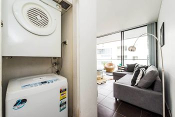 Executive Two Bed Penthouse Studio In The City - Accommodation Burleigh 5