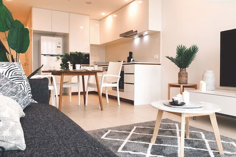St.Tropez Apartment - Accommodation Burleigh 4