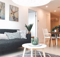 St.Tropez Apartment - Accommodation Burleigh