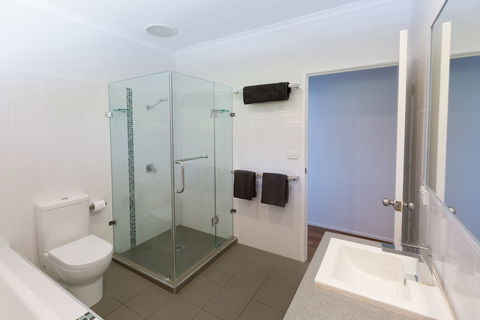 Casuarina 13 On Hamilton Island - Accommodation Burleigh 5