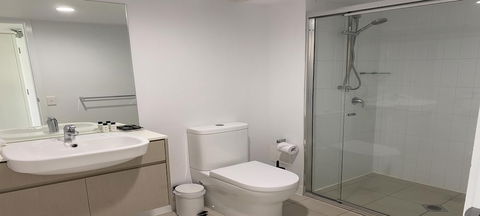 Airtrip Apartments On Carlyle St. Mackay - Accommodation Burleigh 1