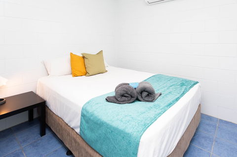 Airlie Sun & Sand Accommodation 6 - Accommodation Burleigh 5