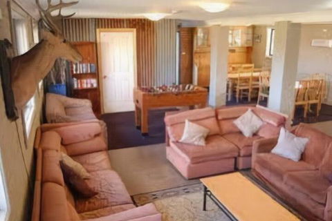 East Lake Travellers Lodge - Accommodation Burleigh 2