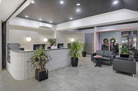 The Metropolitan Spring Hill - Accommodation Burleigh 4