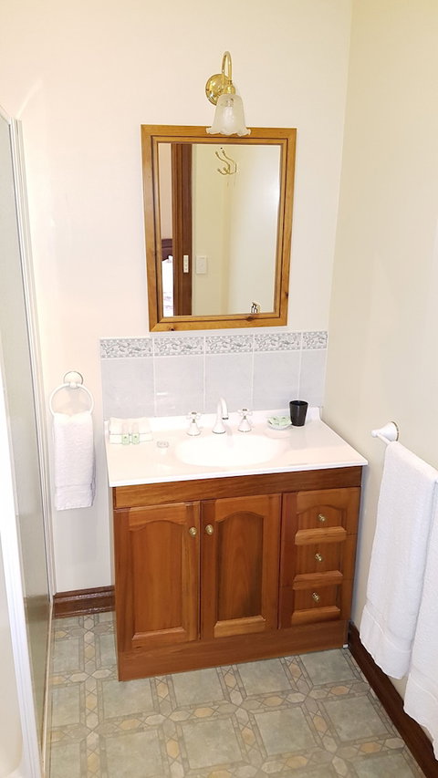 The Postmaster Inn BnB - Accommodation Burleigh 2