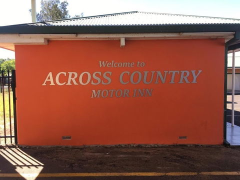 Across Country Motor Inn - Accommodation Burleigh 3
