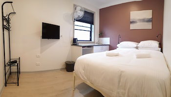 The Boutique Hostel - Accommodation Burleigh 3
