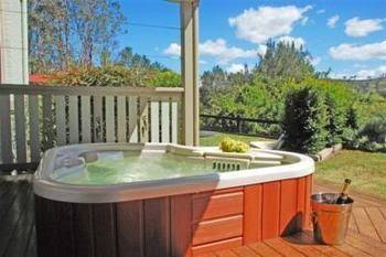 Heritage Retreat - Accommodation Burleigh 1