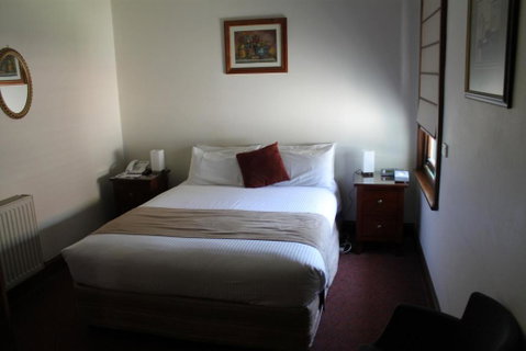 The Dormie House - On The Golf Course - Accommodation Burleigh 4