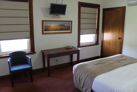 The Dormie House - On The Golf Course - Accommodation Burleigh 3