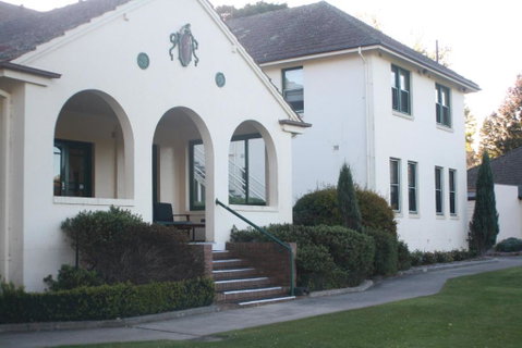 The Dormie House - On The Golf Course - Accommodation Burleigh 6