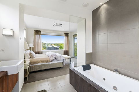 Bilsons Landing East - Accommodation Burleigh 3