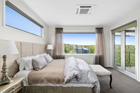 Bilsons Landing East - Accommodation Burleigh 2