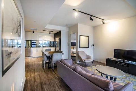 Arise Arena - Accommodation Burleigh 3