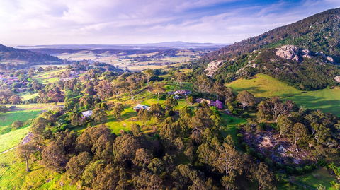 The Bryn At Tilba Family Cottage - Accommodation Burleigh 1