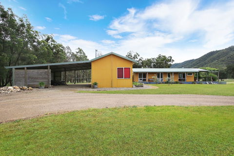 Feathertop Views And Dorm - Accommodation Burleigh 1