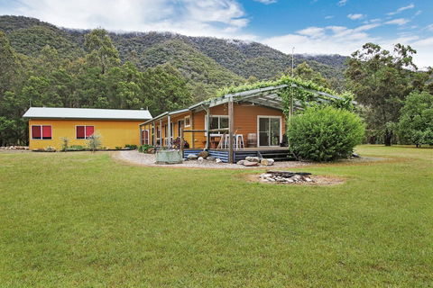 Feathertop Views And Dorm - Accommodation Burleigh 2