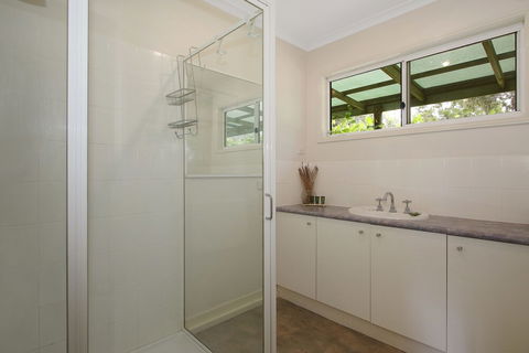 Feathertop Views And Dorm - Accommodation Burleigh 3