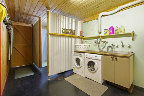 Feathertop Views And Dorm - Accommodation Burleigh 4