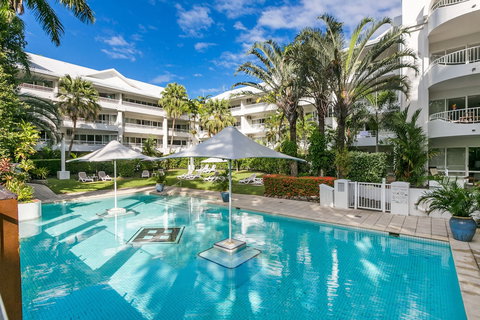 Poolside Apt In Alamanda Beachfront Resort 67 - Accommodation Burleigh 2