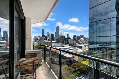 MJ Shortstay Whiteman St Apartments - Accommodation Burleigh 5