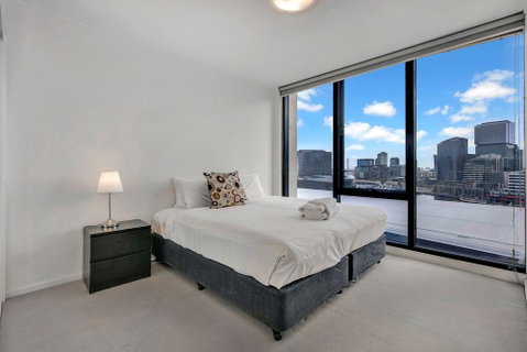 MJ Shortstay Whiteman St Apartments - Accommodation Burleigh 3