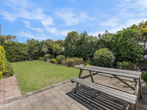 Swimmers Rest - Uninterrupted Panoramic Ocean Views - 1 Bedroom - Accommodation Burleigh 6