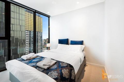 IFSuites (IFSTAYS) Light House Apartment - Accommodation Burleigh 1