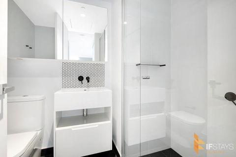 IFSuites (IFSTAYS) Light House Apartment - Accommodation Burleigh 2