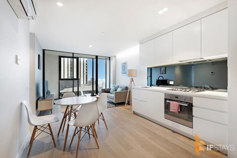 IFSuites (IFSTAYS) Light House Apartment - Accommodation Burleigh 3