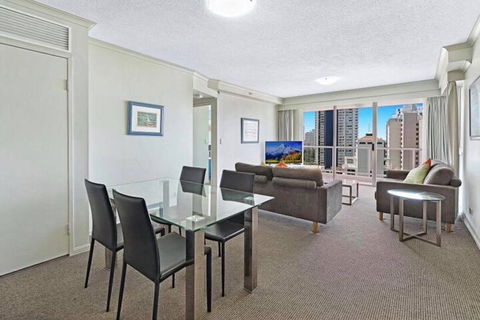 Seychelles On Main Beach - Accommodation Burleigh 7