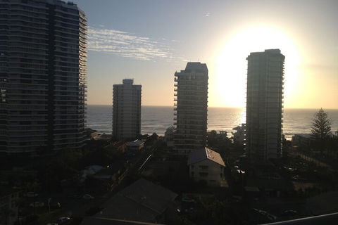 Seychelles On Main Beach - Accommodation Burleigh 2
