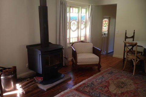 Mulla Villa - Accommodation Burleigh 6