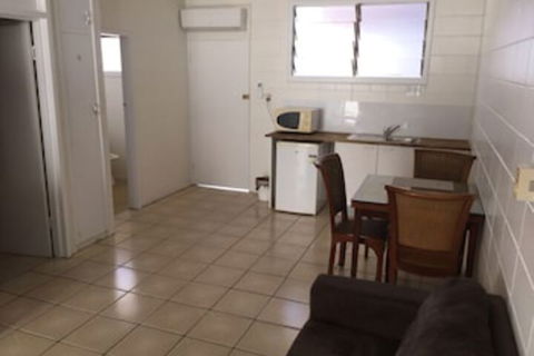 A1 Inn The City - Accommodation Burleigh 6