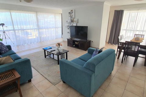 Surfers Chalet - Accommodation Burleigh 4
