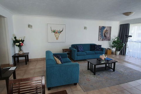 Surfers Chalet - Accommodation Burleigh 5