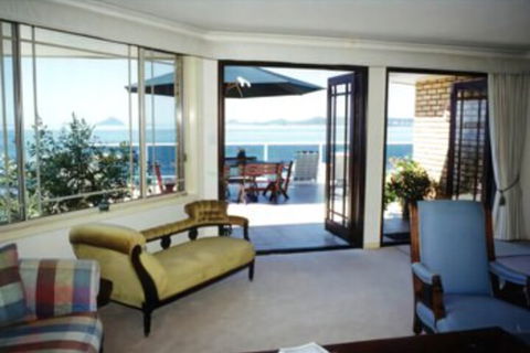 The Mitchells Waterfront Bed & Breakfast - Accommodation Burleigh 2