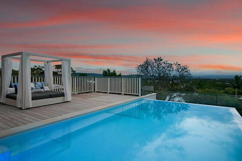 Vantage Over Byron - Accommodation Burleigh 1