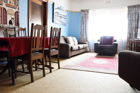Apartments Downtown - Accommodation Burleigh 5