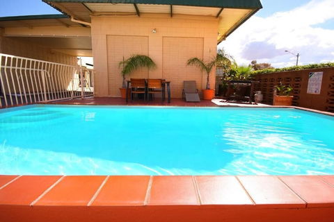 Silver Haven Motor Inn - Accommodation Burleigh 3