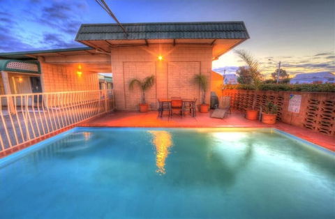 Silver Haven Motor Inn - Accommodation Burleigh 2