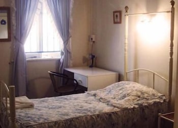Annies Shandon Inn - Accommodation Burleigh 4
