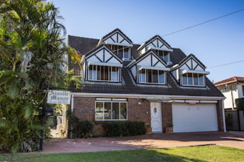 Ainslie Manor B&B - Accommodation Burleigh 0